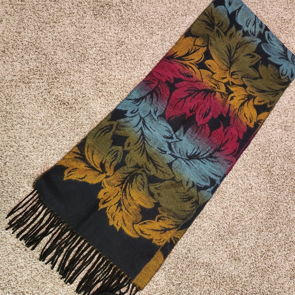 🔥Soft like Cashmere Scarf 61"x11" Leaf Print Cozy Warm - Picture 1 of 4